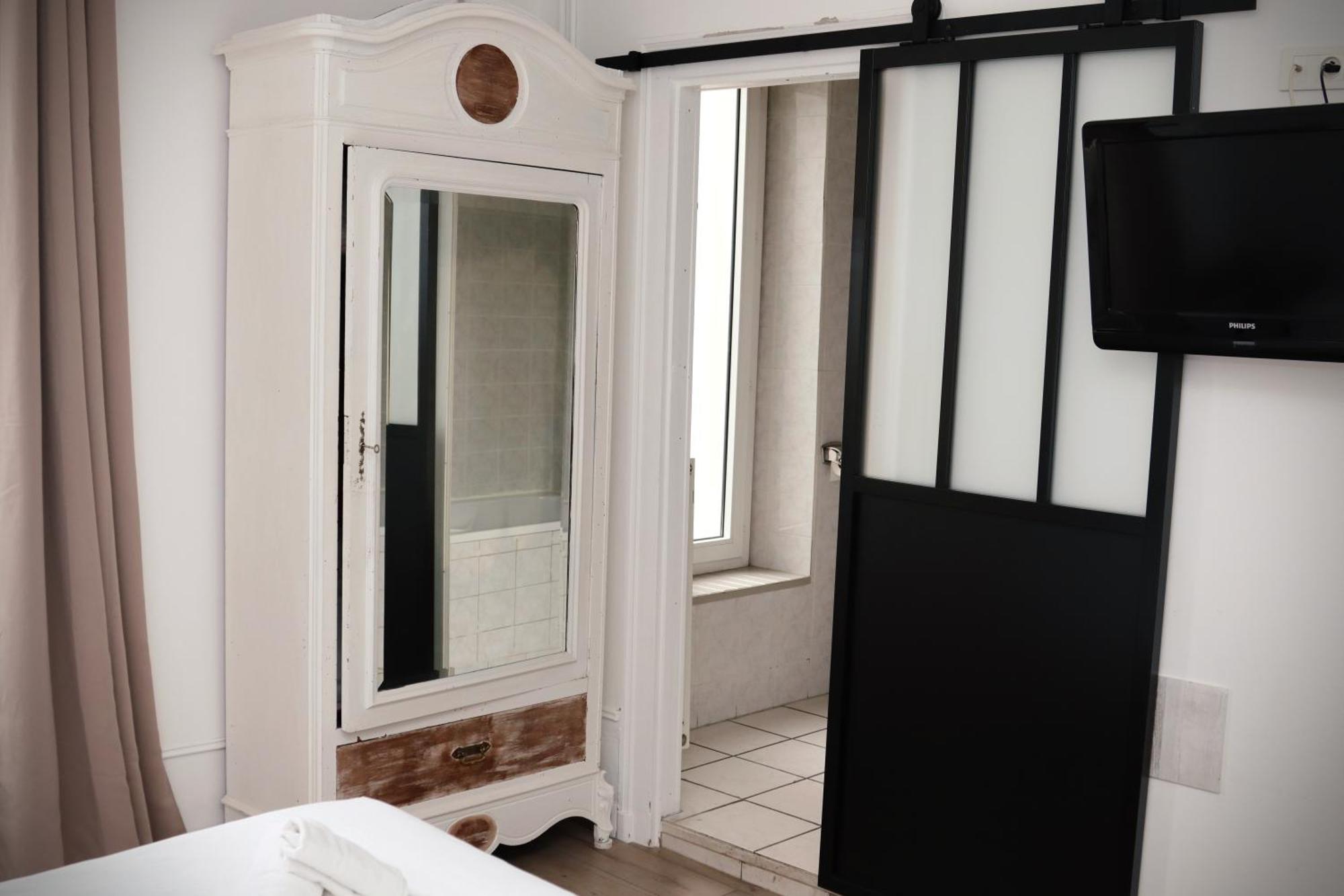 Hotel & Restaurant Le Patio Vichy Buitenkant foto