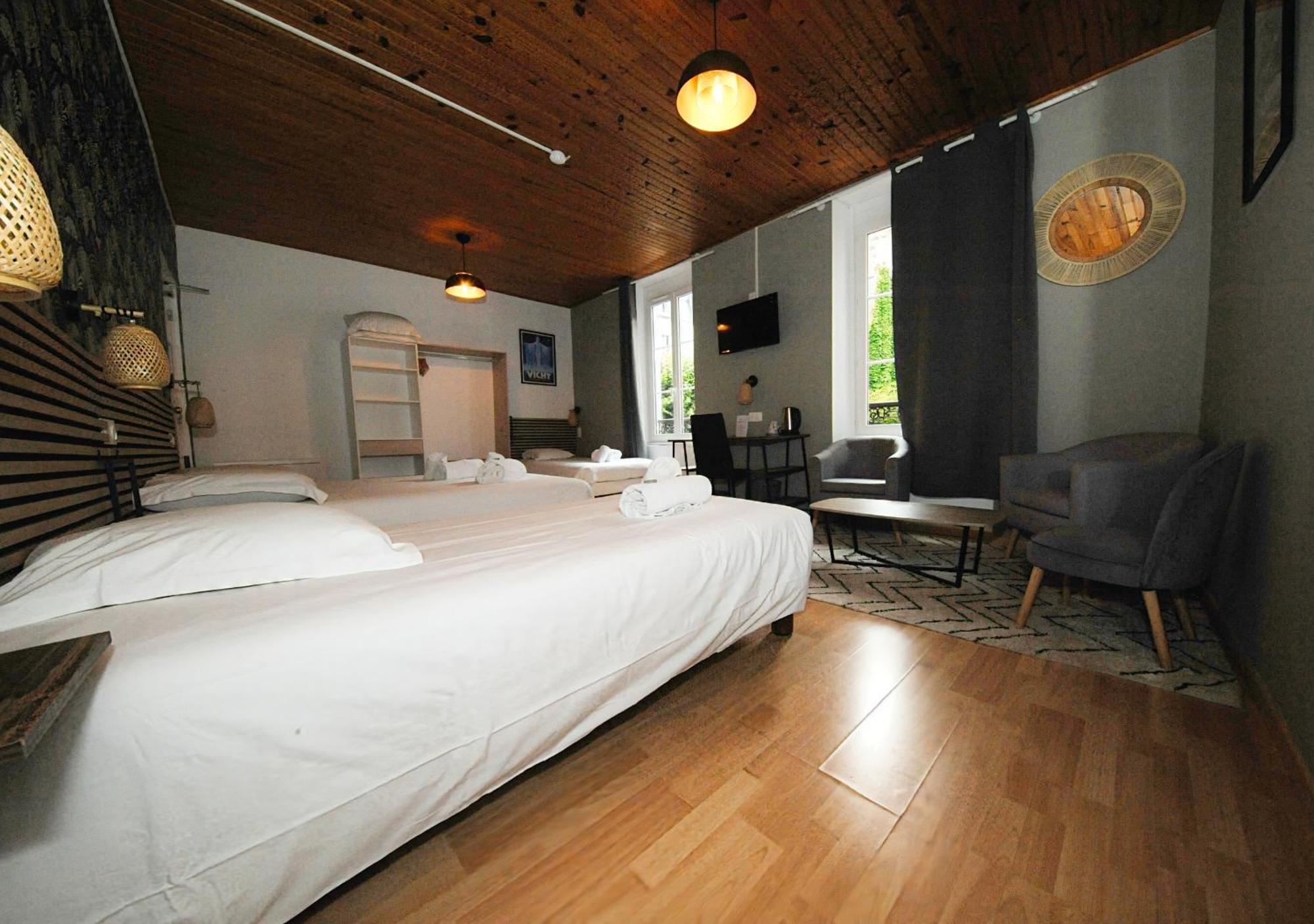 Hotel & Restaurant Le Patio Vichy Buitenkant foto