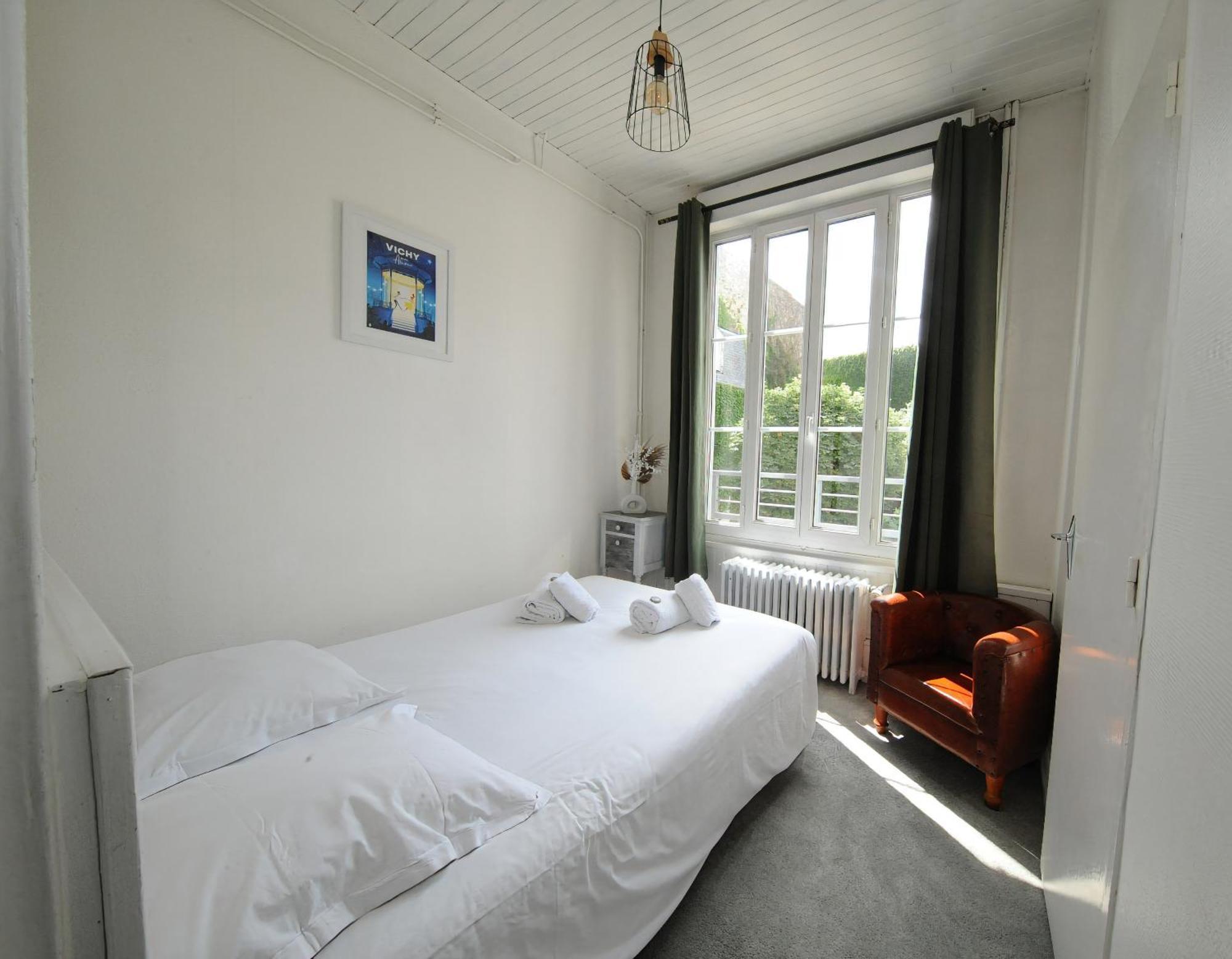 Hotel & Restaurant Le Patio Vichy Buitenkant foto